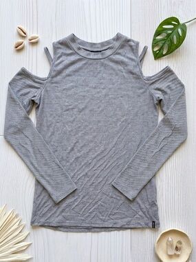 VOLCOM Women’s Heather Grey Cold Shoulder Top with Strap Detail - Long Sleeve